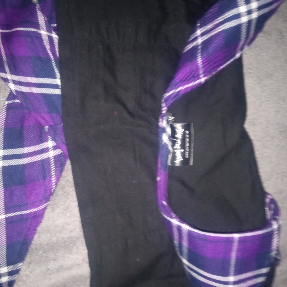 Outfit - Picture 3 of 3